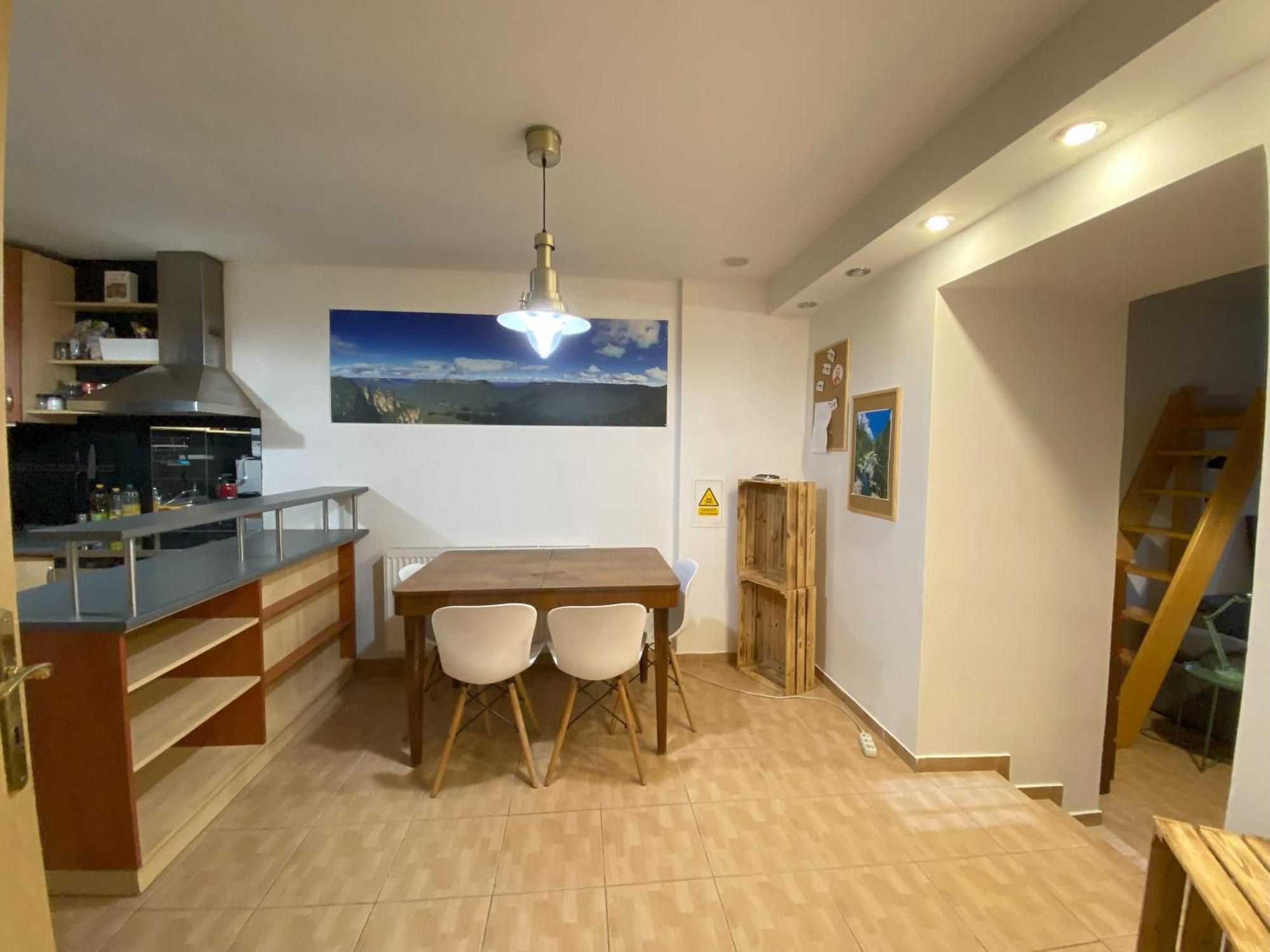 Cozy Garden Apartment In The Heart Of ปราก ภายนอก รูปภาพ