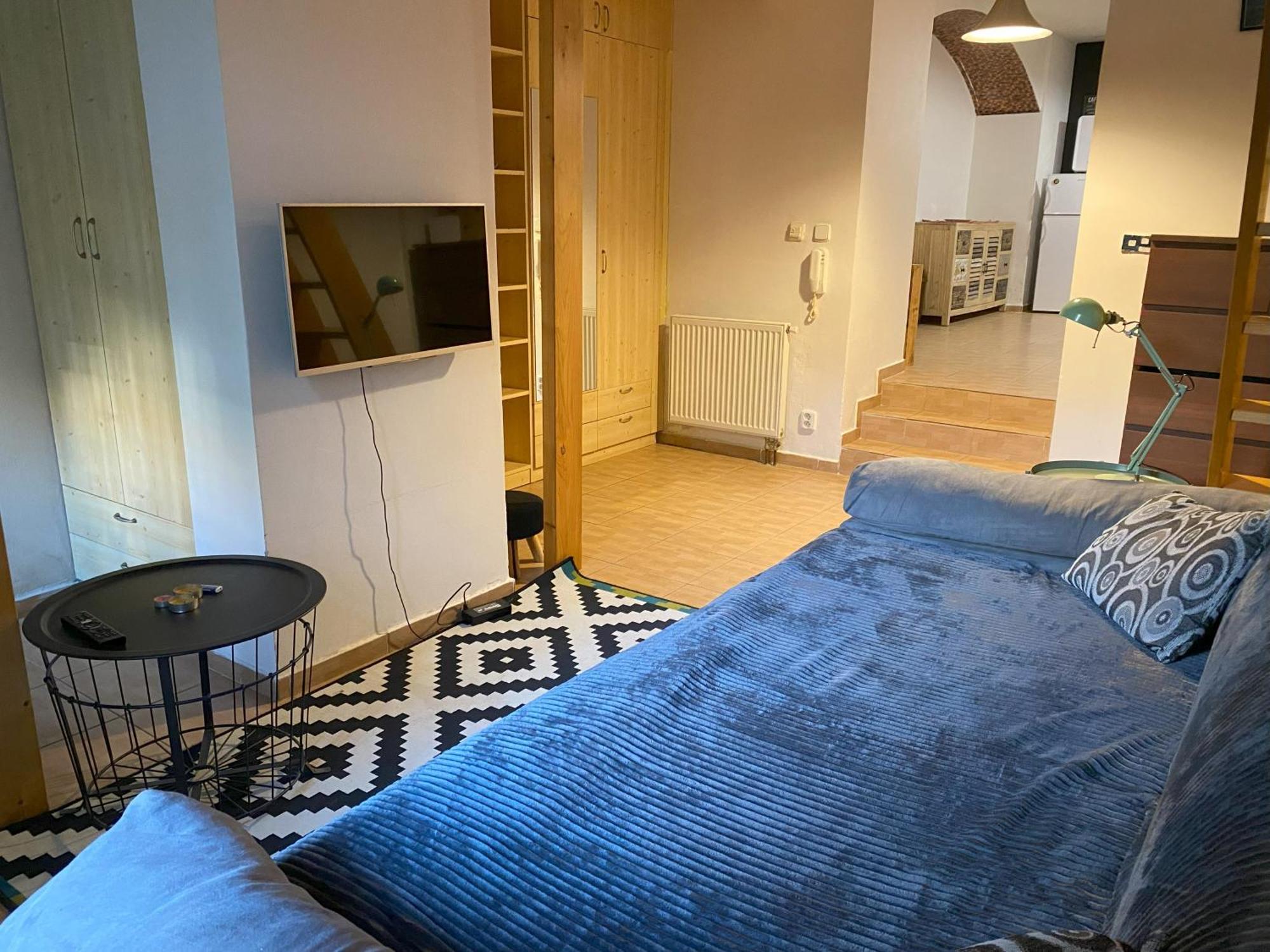 Cozy Garden Apartment In The Heart Of ปราก ภายนอก รูปภาพ